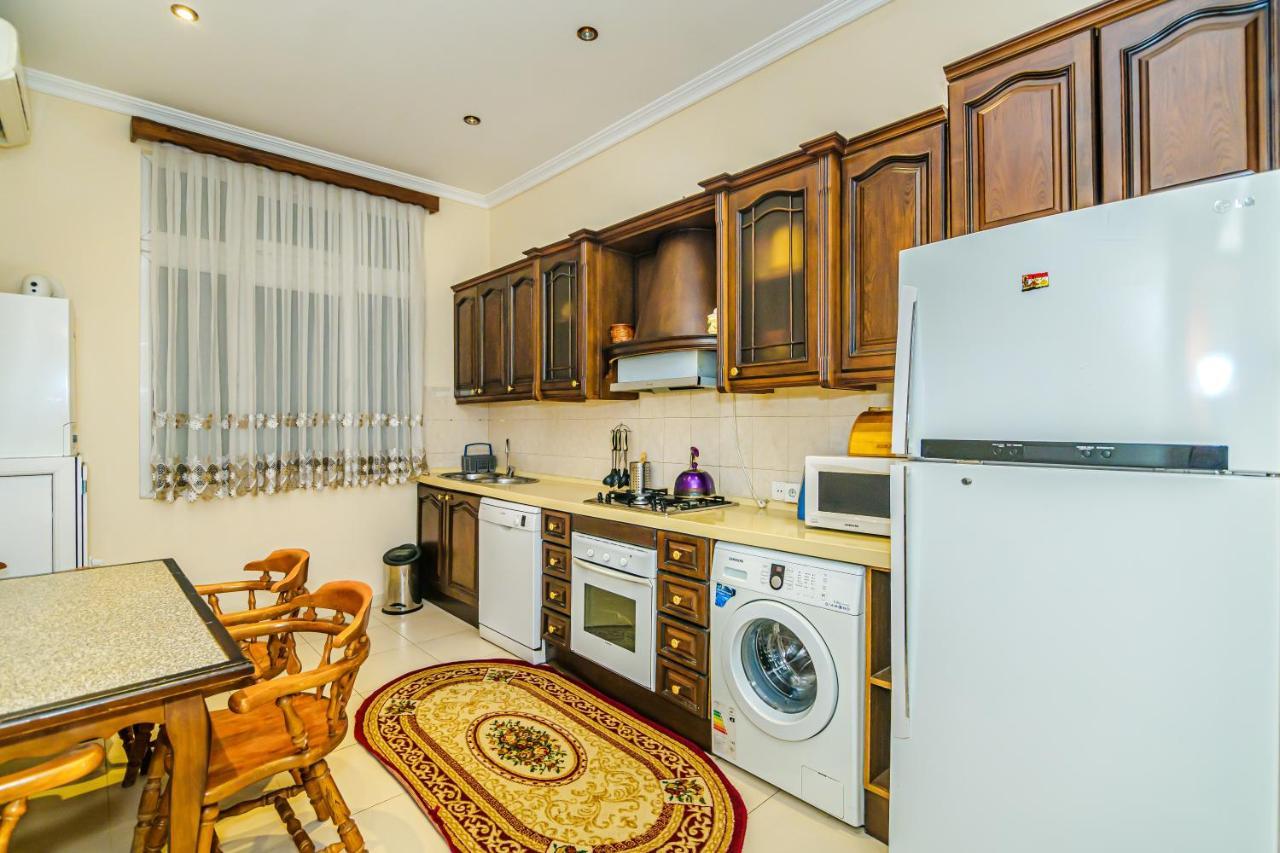Garden View Apartment Baky Esterno foto