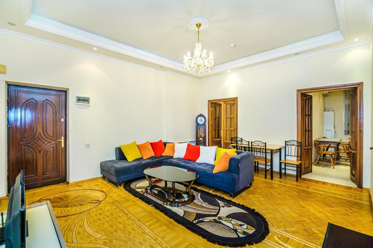 Garden View Apartment Baky Esterno foto