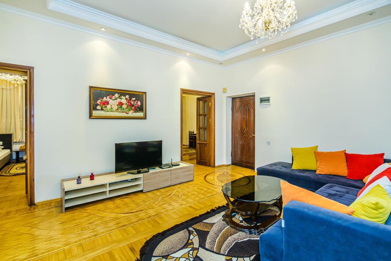 Garden View Apartment Baky Esterno foto